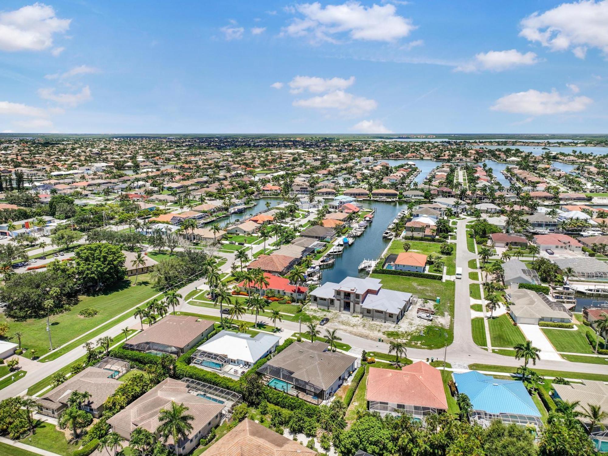 670 Amber Drive Villa Marco Island Exterior photo